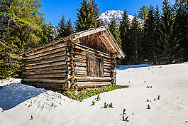 雪地木屋风景